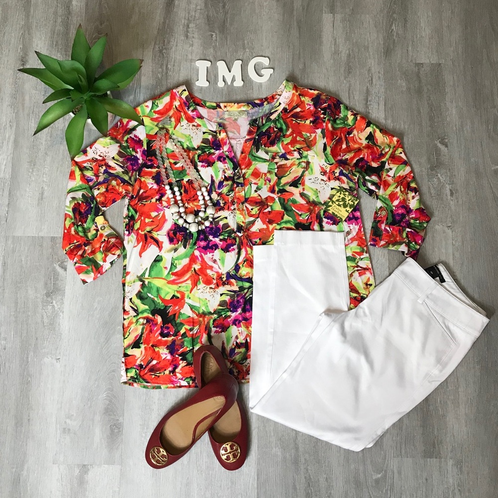 NWT - Palm Harbour - Floral Blouse